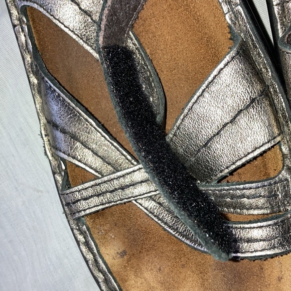 Naot size 41 sparkly bronze Sandals Velcro Ankle /toe Straps & Wedge sole - Picture 15 of 16